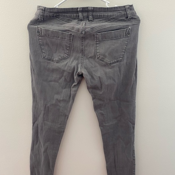 Jeans - Picture 2 of 2